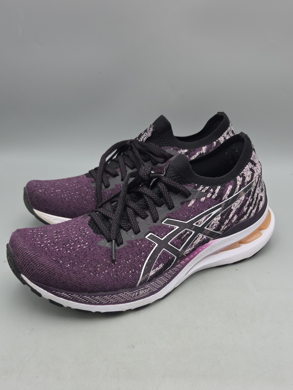 ASICS Women's Gel-Kayano 28 Running Shoes Size 11
